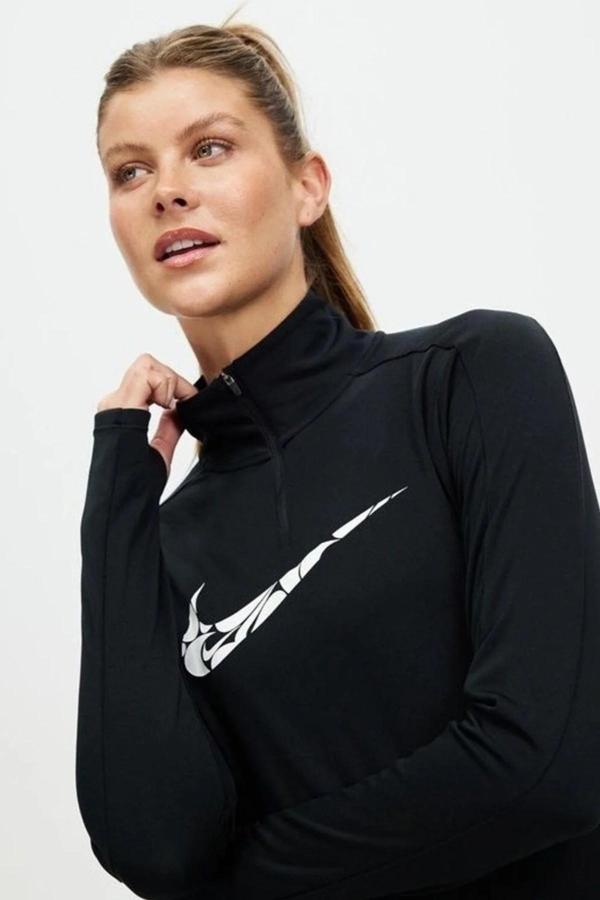 Nike Dri Fit Big Swoosh 1/4 Zip Training Runnig Sweatshirt Koşu Antrenman Sweatshirt Siyah - Image 1