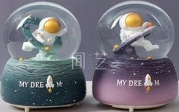 Astronot Kar Küresi Orta Boy WY20K23 - Image 1