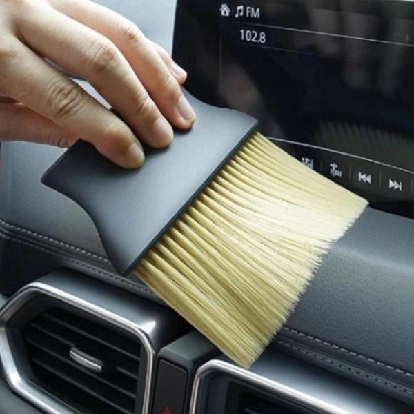 BUFFER® Yumuşak Kıllı ve Ergonomik Saplı Araç İçi Detaylı Toz Temizleme Fırçası - Image 1