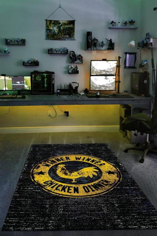 Homshtag Tavuğu Hak Ettin Siyah Renk Oyuncu Halı Sarı Renk Gamer Temalı Halı Pubg Sever Hediye Halı - Image 1