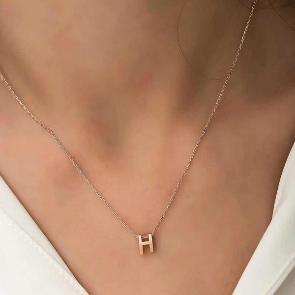 Supertrend Gümüş Rose 3 Boyutlu H Harf Bayan Kolye - Image 1