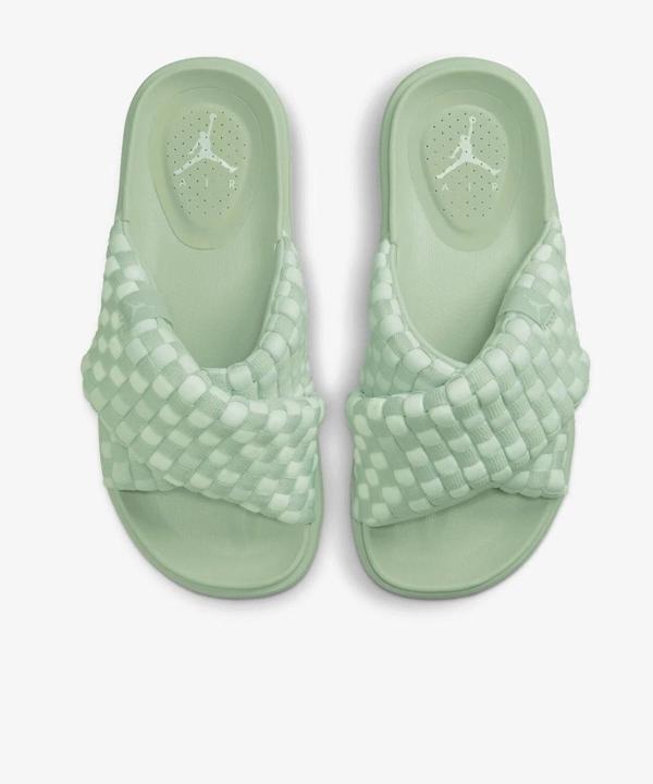 NIKE SOPHIA KADIN TERLİK DO8863-300 - Image 1