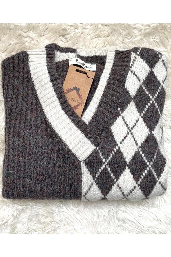 Blue Petrol Kadın Baklava Desen Detaylı, V Yaka Kazak - Image 1