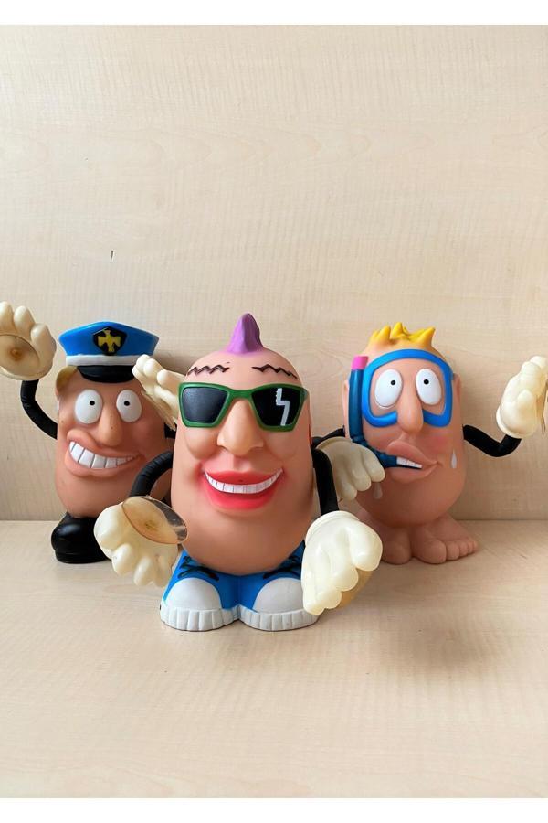 Sanat Taciri 3 Adet Avrupa Maskot Sert Plastik Oyuncak Cama Vantuzlu Elektrik Tesisatlı Ledsiz - Image 1