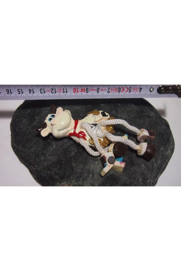 Sanat Taciri - Seramik Kırmızı Kurdaleli Inek Magnet Koleksiyonluk - Image 1