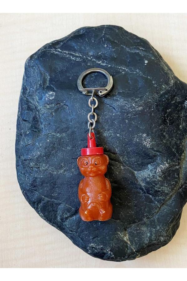 Sanat Taciri Fransız Anahtarlık Sincam Formunda Sert Plastik Anahtarlık Koleksiyonluk Anahtarlık - Image 1