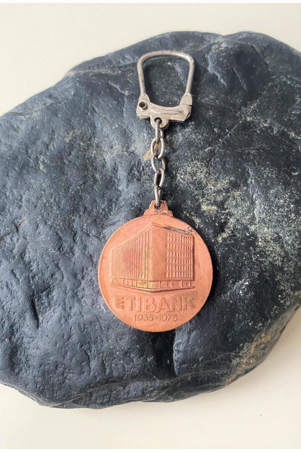 Sanat Taciri Vintage Etibank Anahtarlık 40. Yıl Anısı - Image 1