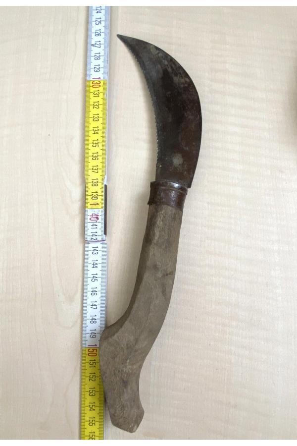 Sanat Taciri Eskilerden Bağ Testeresi Bakıma İhtiyacı Var Bilenmeli Budama Testeresi - Image 1