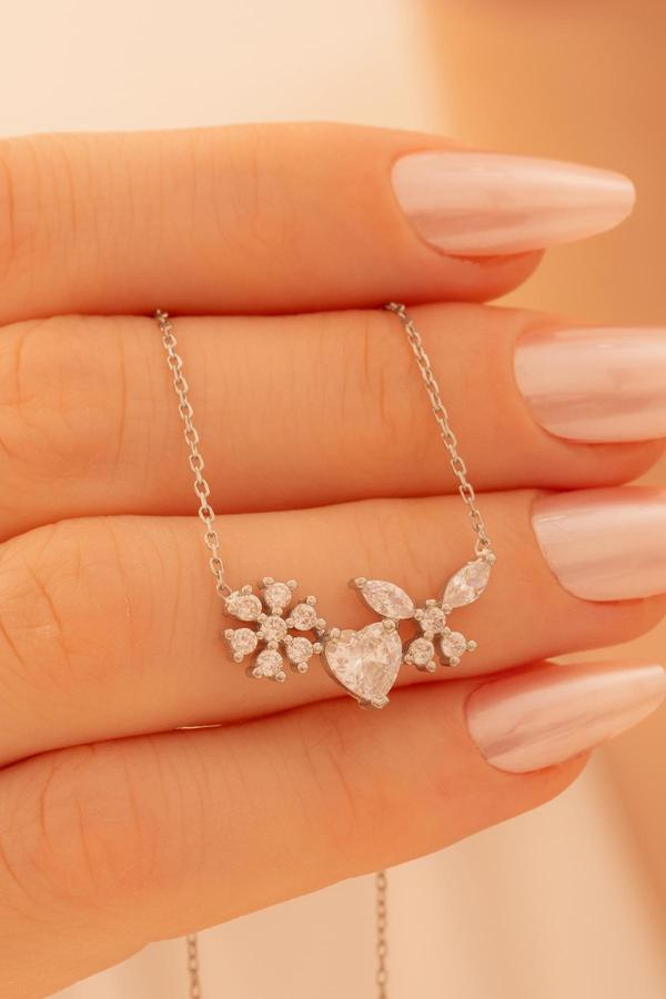 Osmanlı Gümüş Kadın Gümüş Kolye - Zirkon Taşlı Kar Tanesi Ve Kalp Motifli Gümüş Kolye - Image 1