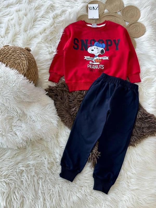 Snoopy Çocuk Eşofman Takımı – Kırmızı & Yeşil Üst Seçenekleri - Image 1