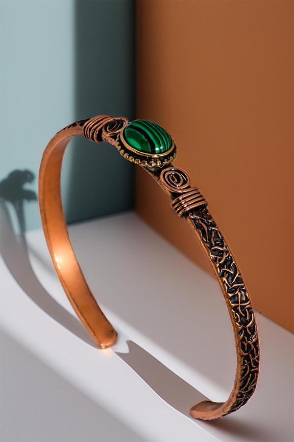 Osmanlı Gümüş Kadın Bakır Bileklik - Yeşil Akik Taşlı Otantik Model Yanı Desenli Bakır Bilezik - Image 1