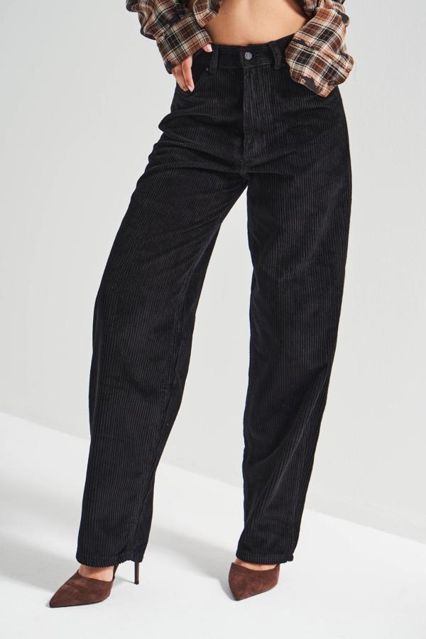 Kadın Siyah Renk Cindy 26w5-1 Skater Fit Kalın Fitilli Kadife Velvet Kumaş Pantolon - Image 1