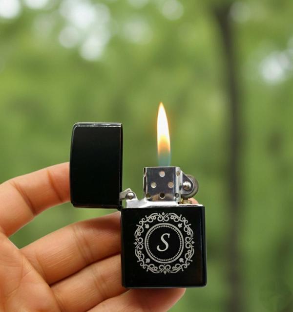 S Harfli Kişiye Özel Harf Baskılı Benzinli Çakmak - Image 1