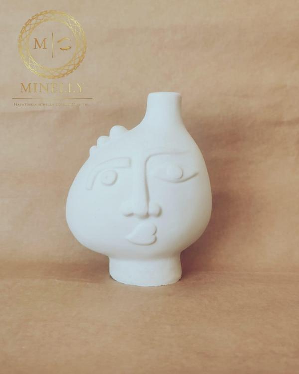 Minelly Figura - Image 1