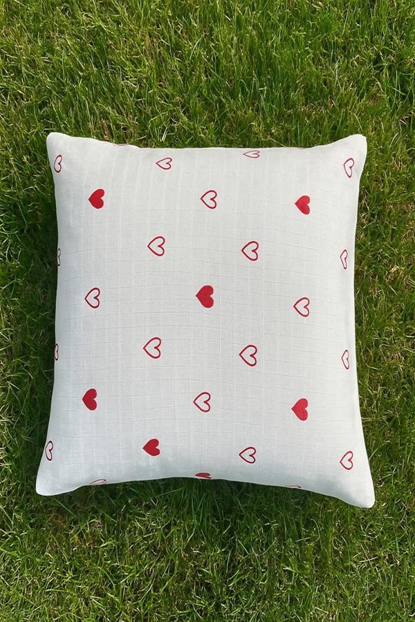 More Home Müslin Bebek Yastık Kılıfı Kapaklı 35X45 Kalp Desenli - Image 1