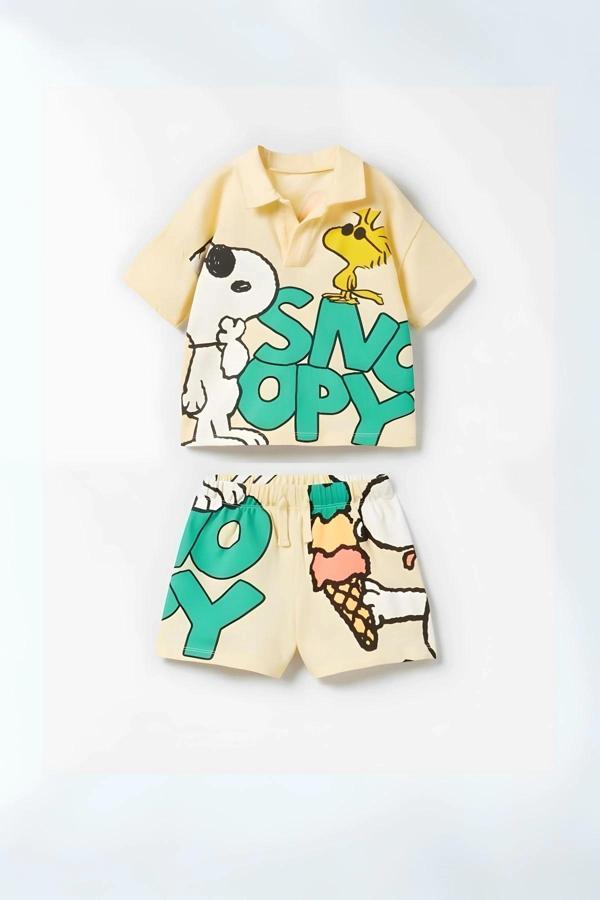 Unisex Bebek & Çocuk Snoopy Baskılı Pamuklu Polo Yaka T-shirt ve Şort Alt Üst Takım - Image 1