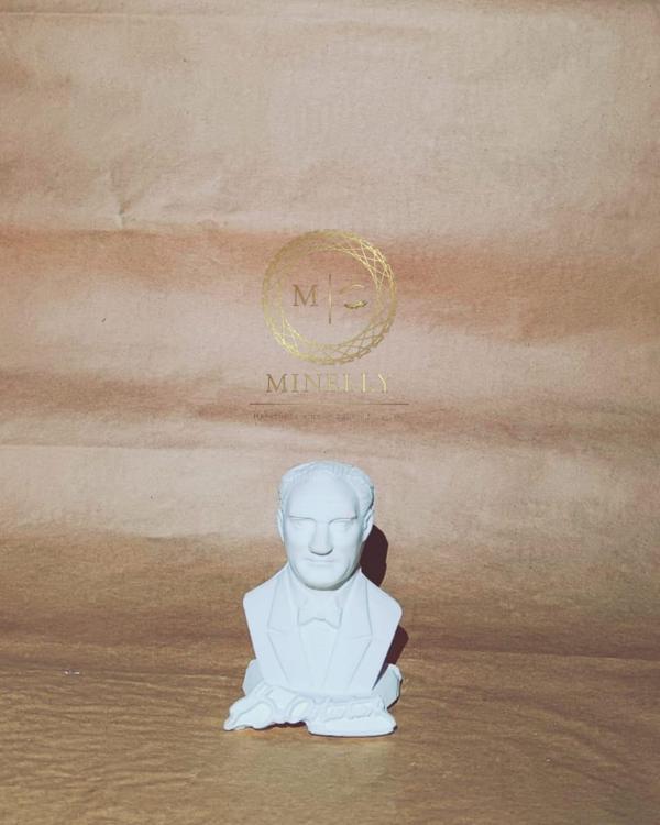 Minelly Atatürk Biblo - Image 1