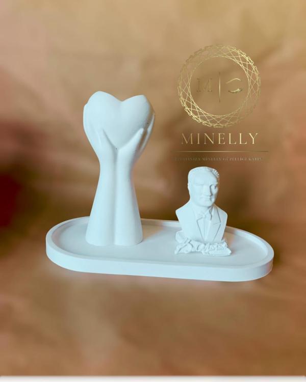 Minelly Kalpten Kalbe Dokunuş - Image 1