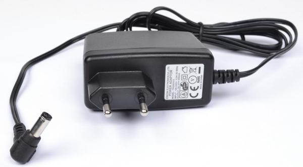 9 volt 2 amper dc adaptör - Image 1