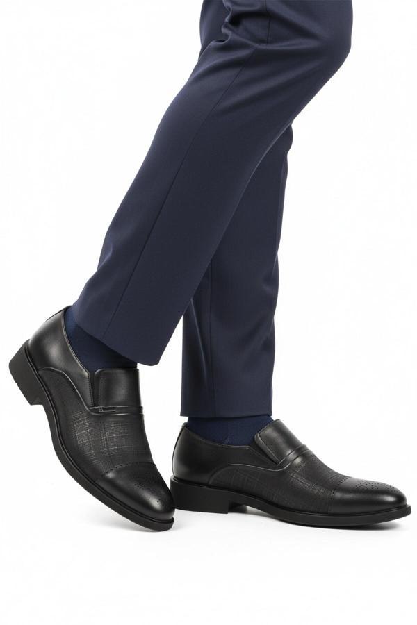 Siyah Hakiki Deri Kaymaz Taban Erkek Klasik Ayakkabı 380 M - Image 1