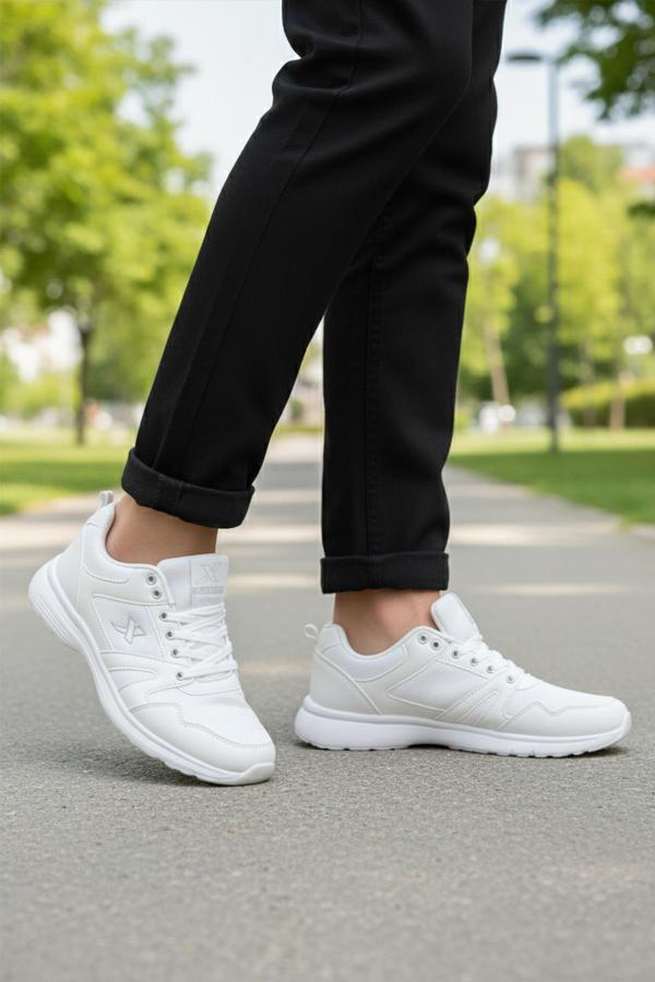 020-Cilt M Beyaz-Beyaz Erkek Spor Ayakkabı Xstep - Image 1