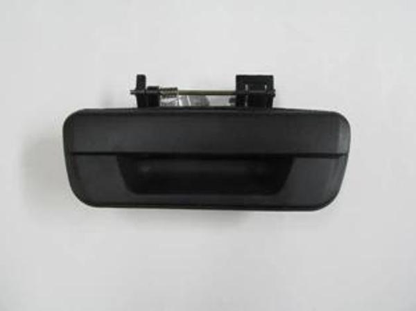 Isuzu D Max- Pıck Up- 07/12; Bagaj Kapağı Orta Açma Kolu Siyah (Kilit Deliksiz) (Bfn) (Oem No: 8-972 - Image 1
