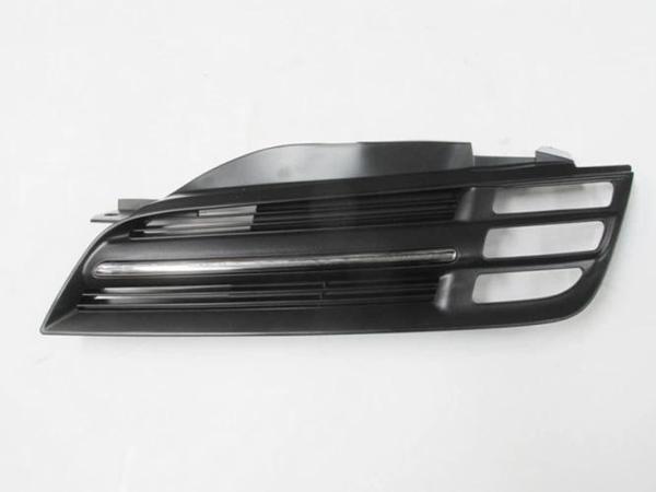 2003-2006 Nıssan Mıcra K12 Ön Panjur Sol Siyah Nikelaj Kaplamalı 3 Sinyalli Tip Tyg Oem No: 62330-Ax - Image 1