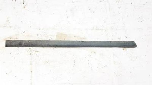 Kapı Bandı Arka Sağ Sıyah Vw Passat Bm 97-00 (Oem No: 3B0853754) - Image 1