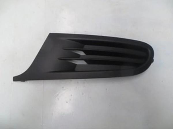 2009-2012 Volkswagen Golf 6 Sis Lamba Kapağı Sol Sis Deliksiz-Siyah (Bfn) (Adet) (Oem No:5K0853665A9 - Image 1