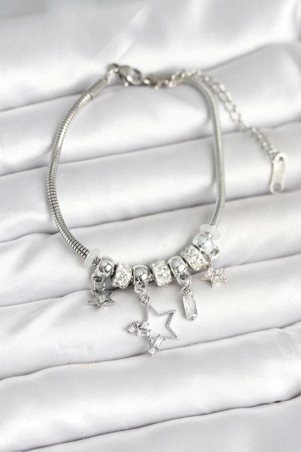 Pirinç Gümüş Renk Yıldız Charmlı Kadın Bileklik - Image 1