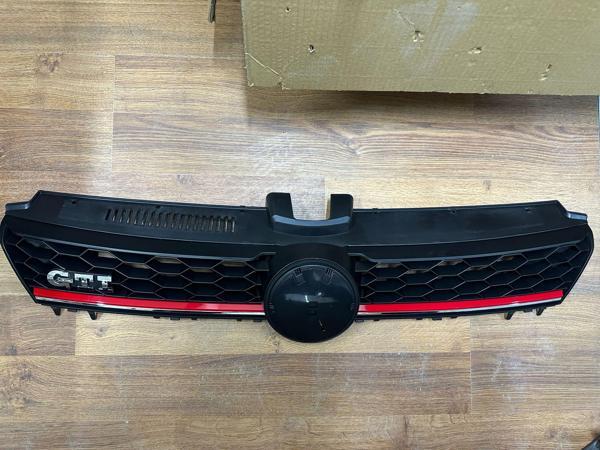 Vw Golf GTI Panjur Kırmzıı Şerit 2013-2017 - Image 1