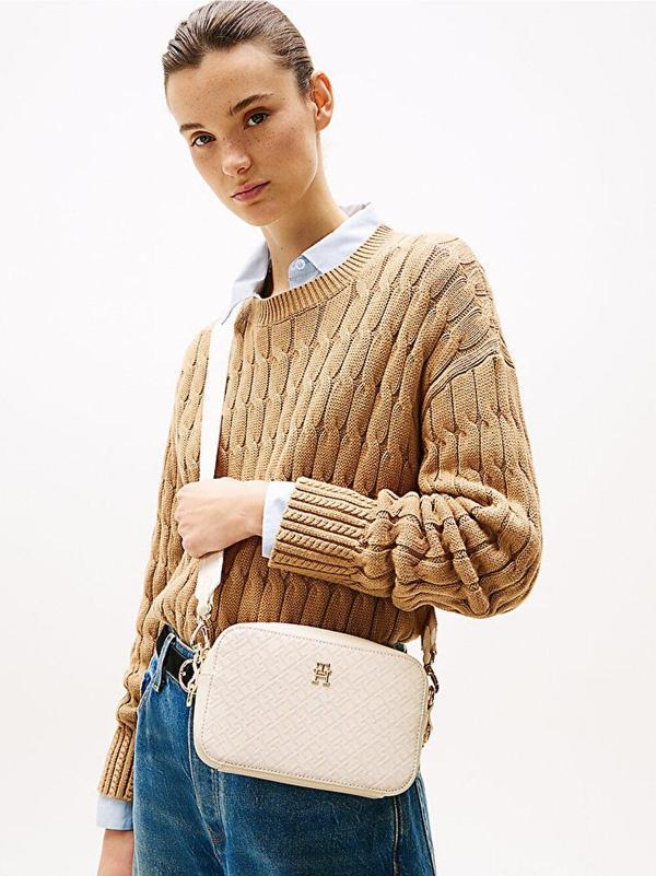 TOMMY HILFIGER KADIN OMUZ ÇANTASI AW0AW17221-AA8 - Image 1