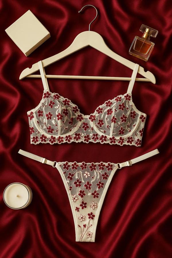 Dantel İşlemeli Transparan Çiçek Desenli Bralet ve String Takım - Image 1