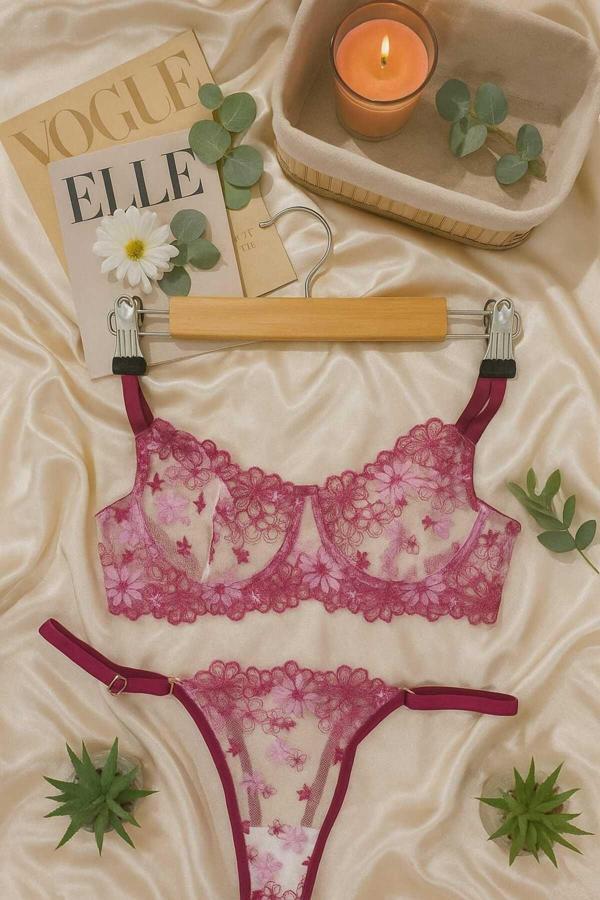 Pembe Çiçek İşlemeli Transparan Dantel Bralet & Tanga Takım - Image 1