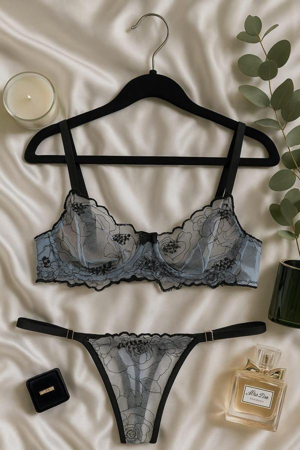 Siyah Çiçek Desenli Dantel Bralet & Külot İç Giyim Takımı - Image 1