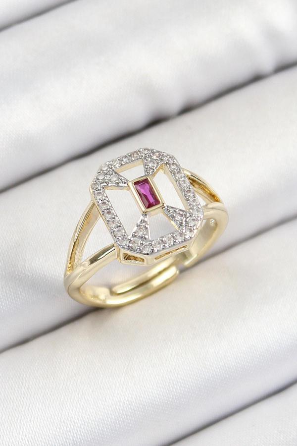 Pirinç Zirkon Taşlı Baget Model Gold Renk Kadın Yüzük - Image 1