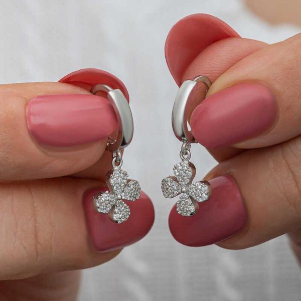 BlackCraft ​Gümüş Sallantılı Yonca Kadın Küpe (BC-CBBB36) - Image 1