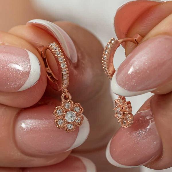 BlackCraft Gümüş Sallantılı Rose Minimal Çiçek Kadın Küpe (BC-89D6CC) - Image 1