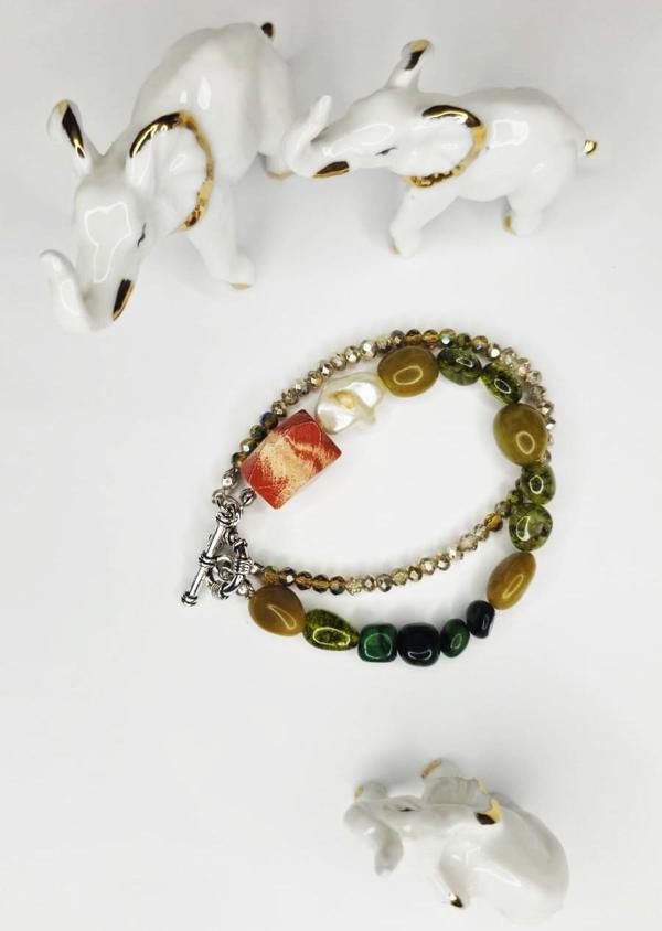 Kelimelerden Öte Kadın Bileklik - Image 1