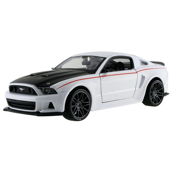 Maisto 1:24 2014 Ford Mustang Street Racer - Image 1