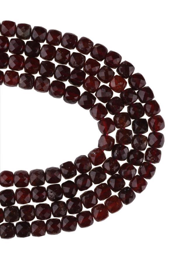 4X4 MM Küp Kesim Lal Garnet Taşı Dizi - DZ3900 - Image 1