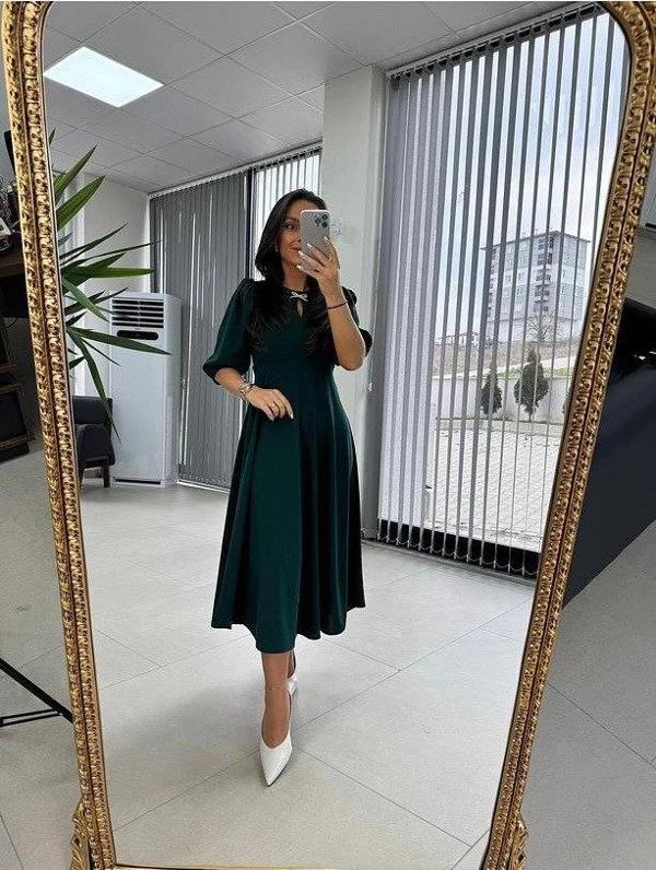 MDB Kadın Kısa Kollu Bisiklet Yaka Fiyonk Broşlu Midi Janjan Krep Elbise - Image 1