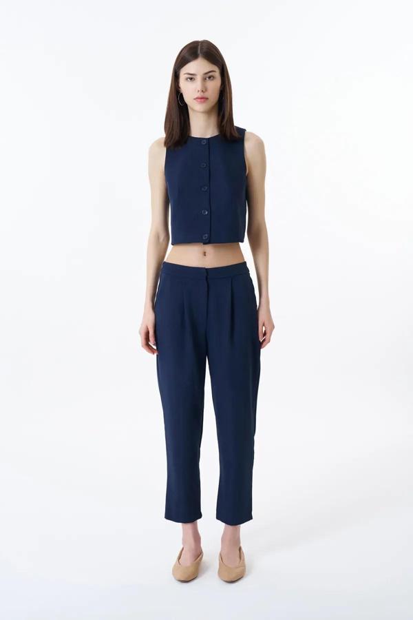 Quzu Kemer Detaylı Kadın Pantolon 23Y71154 - Image 1