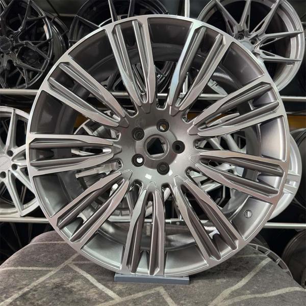 22 inç 5x108 Range Rover Velar Gun Metal Elmas Kesim Jant Modeli (4 ADET ) - Image 1