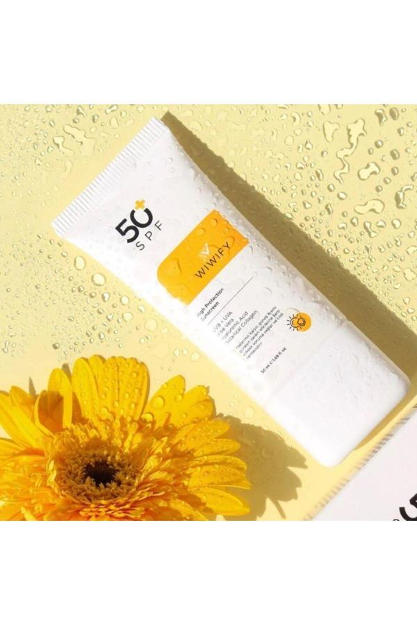 Wıwfy Aloe Vera Özlü, Leke Karşıtı, Cilt Tonu Eşitleyici, Yüksek Korumalı Güneş Kremi SPF 50+ Pa++++ 50 ml - Image 1