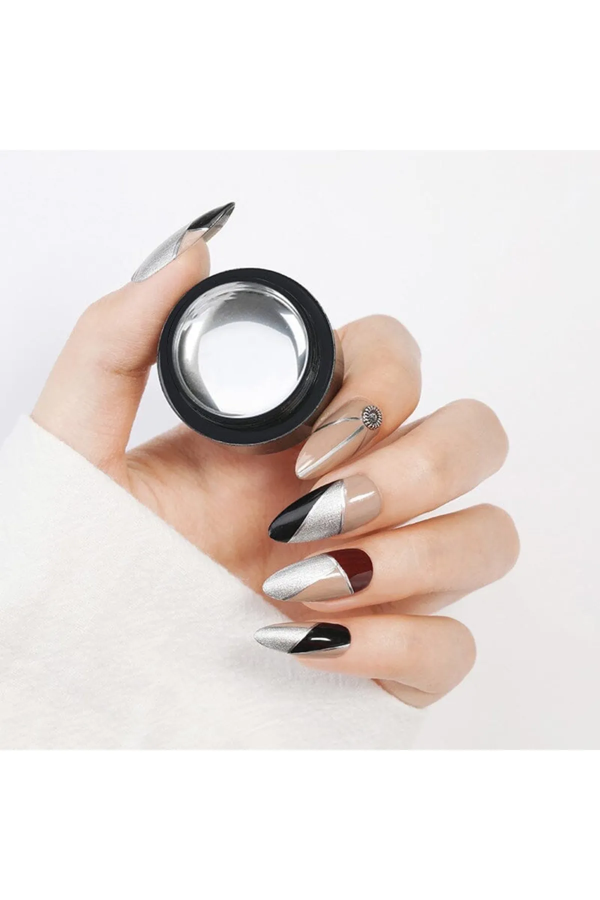 Fontenay Metallic Gel Gümüş Tırnak Dizaynı İçin - Image 1
