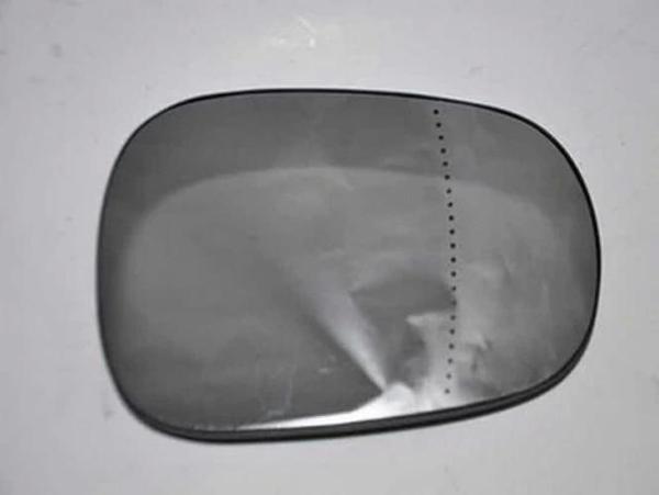Megane Clio Manuel Ayna Camı 1998-2006 Sağ Oem No:7701040255 - Image 1