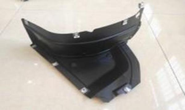 Audi Q3 Camurluk Davlumbazı L Kucuk 12-20 8U0853887 - Image 1