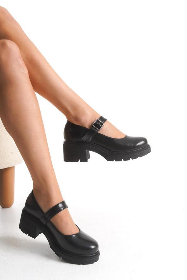 K-708 Siyah Kırışık Rugan Tokalı Yüksek Tabanlı Loafer Ayakkabı  - Image 1