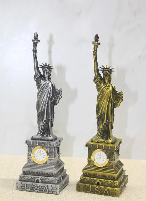 MDB Metal Saatli Özgürlük Anıtı - Image 1